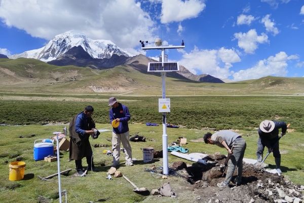 草原生態(tài)監(jiān)測(cè)氣象站圖片2 草原生態(tài)監(jiān)測(cè)氣象站圖片2